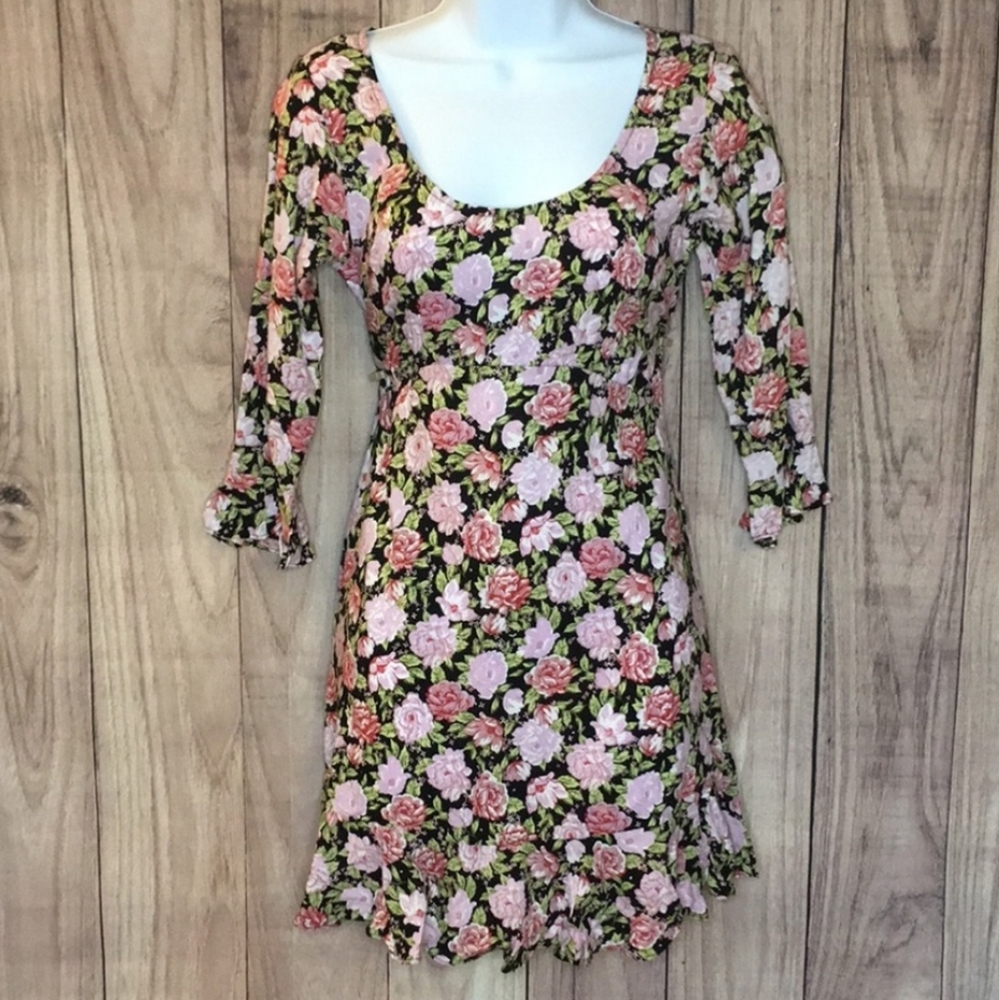 Motel Trish slip dress black floral size Small